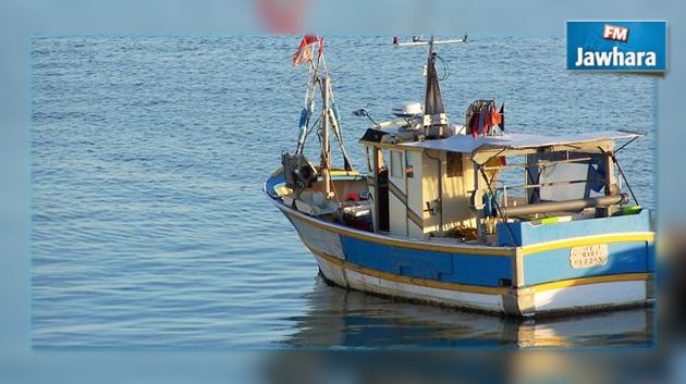 Trois bateaux avec 25 marins-pêcheurs à bord détenus en Libye