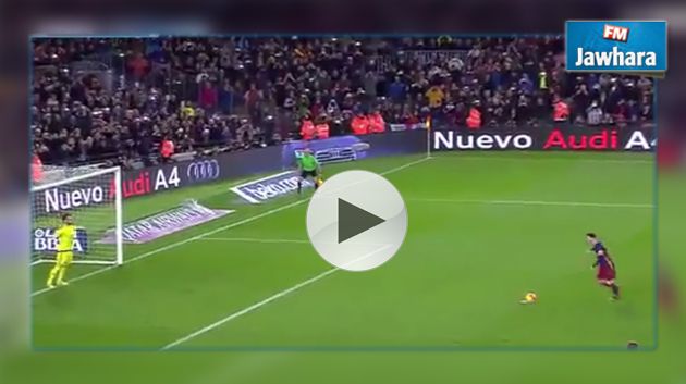 En vidéo, l'incroyable penalty inscrit par Messi et Suarez