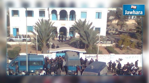 Intérieur : Des véhicules et des bureaux des agents sécuritaires incendiés à Kerkennah