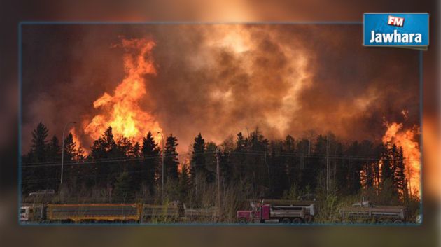 Canada : Des dizaines de milliers d'habitants évacués à cause d'un incendie