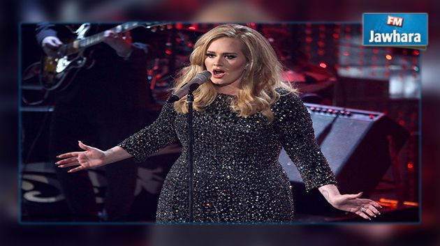 Adele signe un contrat record avec Sony pour plusieurs albums