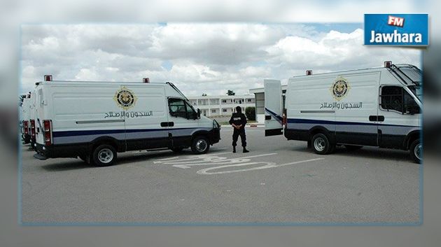 La direction générale des prisons reçoit 6 nouveaux véhicules pour le transport des prisonniers