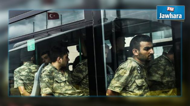 Putsch en Turquie: 1200 militaires libérés