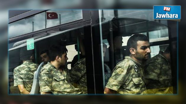 Putsch en Turquie: 1200 militaires libérés