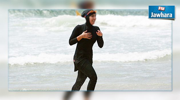 Manuel Valls soutient les maires ayant interdit le burkini