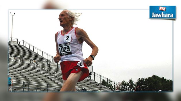 A 85 ans, il pulvérise le record du monde du marathon