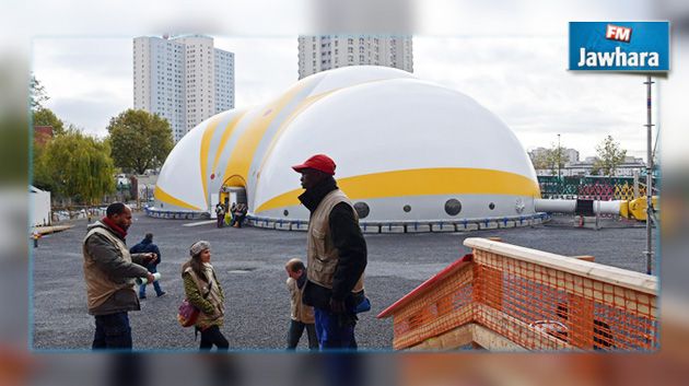 Paris: Un centre pour migrants
