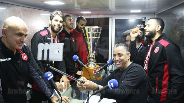 Les étoilés, champions de la CACC, fêtent leur sacre sur le plateau de Jawhara FM