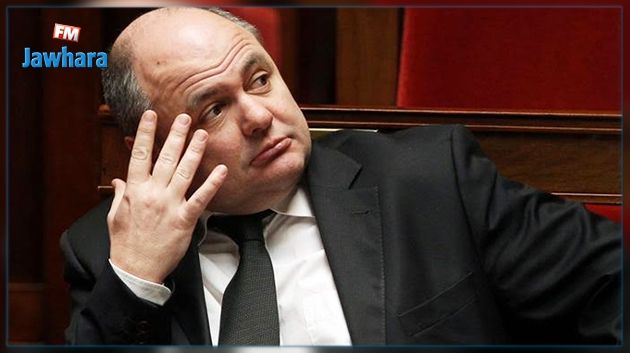 Le ministre de l'intérieur français falsifie son CV !