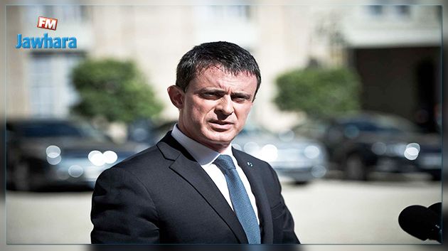 Pour Manuel Valls, en Tunisie comme en Iran le voile a été imposé aux femmes