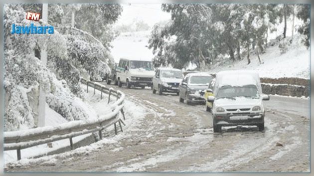 Siliana : La route nationale n°4 bloquée par les neiges