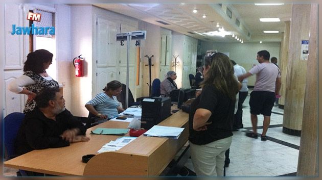 Chahed : Vers la réduction du nombre des fonctionnaires et leur réaffectation à travers les régions