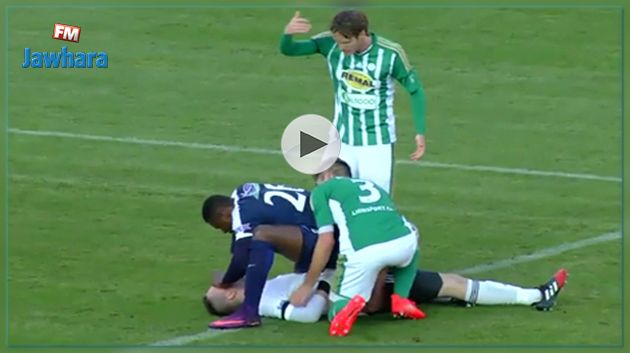 En vidéo, un attaquant sauve la vie du gardien adverse en plein match