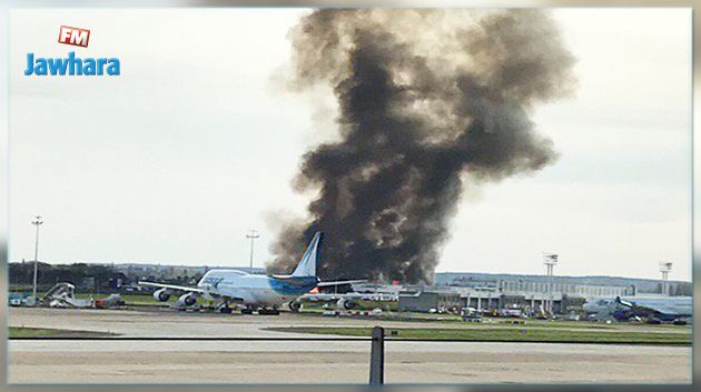 France : Un impressionnant incendie à proximité de l'aéroport d'Orly