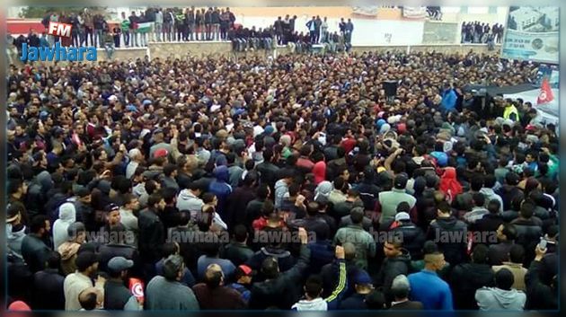 Tataouine: Marche populaire pour revendiquer l'emploi et le développement régional