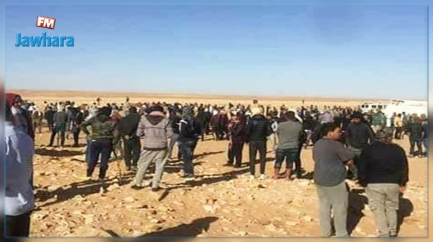 El Kamour : Du gaz lacrymogène pour empêcher les manifestations de faire irruption dans la station de pompage