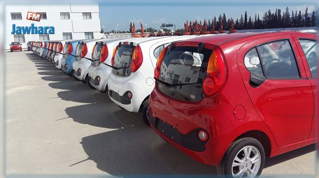 Chahed annonce l'abaissement des prix des voitures populaires