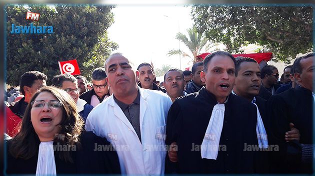 Yaâkoubi participe à une manifestation d'enseignants à Gafsa