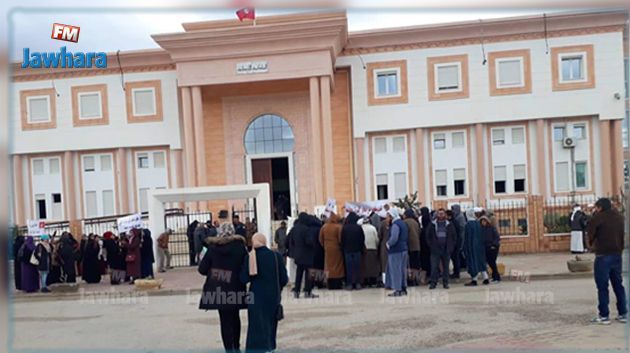Sidi Bouzid : Rassemblement de parents d’élèves de