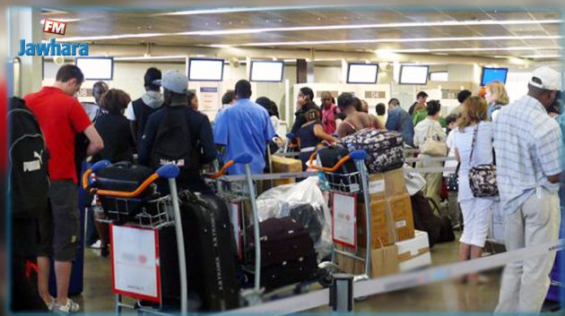 Perturbations des vols de Tunisair : 400 voyageurs bloqués à l'aéroport de Lyon