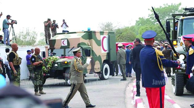 Arrivée du cortège funèbre de Béji Caïd Essebsi au cimetière El Jellaz