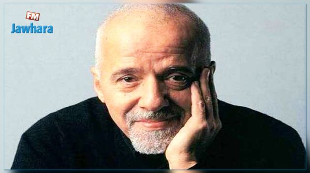 Insultes de Bolsonaro : L'écrivain Paulo Coelho présente ses
