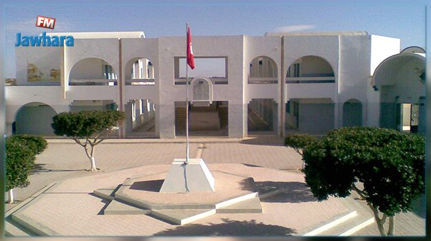 Sidi Bouzid : Suspension des cours au lycée Taher Hadded à Regueb