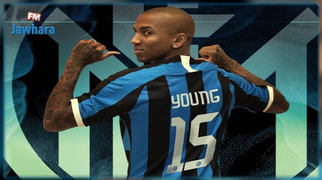 Ashley Young s'engage avec l'Inter Milan 