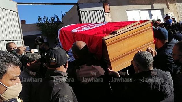 La dépouille du dr. Badeddine Aloui arrive à Kasserine