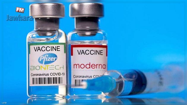 Covid: Le vaccin Moderna plus efficace que celui de Pfizer après 4 mois, selon une étude