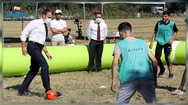 Emmanuel Macron va jouer un match de football avec le Variété Club de France