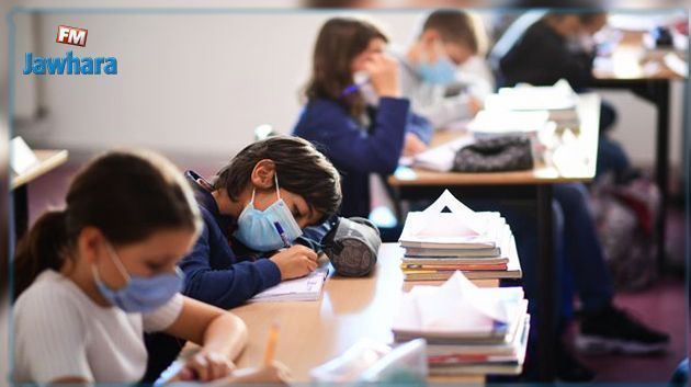 Sellaouti : Le ministère n’hésitera pas à fermer tout établissement scolaire ayant enregistré un fort taux de contamination par la COVID-19