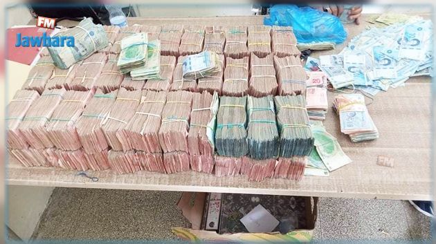 Sousse : Un individu en possession d'une importante somme d'argent interpellé