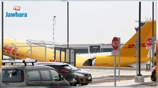 Au Costa Rica, un avion-cargo se casse en deux à son atterrissage
