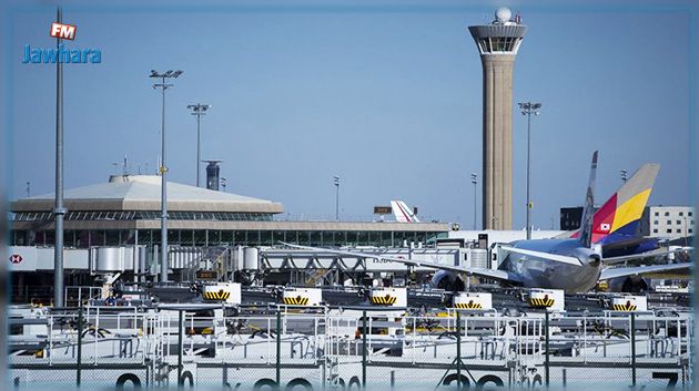 Un SDF armé d'un couteau abattu par la police à l'aéroport Roissy Charles-de-Gaulle