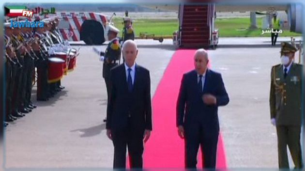 Le chef de l'Etat arrive en Algérie