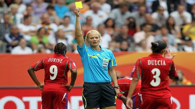 Pour la première fois en Tunisie : Un staff arbitral féminin pour diriger un match de la 3ème ligue