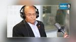 Moncef Marzouki signe la charte d’honneur de l’émission Politica
