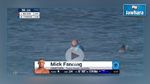 Un surfeur attaqué par un requin en pleine compétition (vidéo)