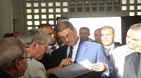 Habib Essid en visite dans son ancienne école