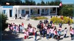 Après un abandon scolaire pendant 5 ans, une élève de 13 ans reprend les bancs de l'école