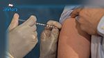 Un Italien tente de se faire vacciner sur un faux bras en silicone