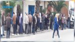 De longues files d’attente pour un paquet de lait